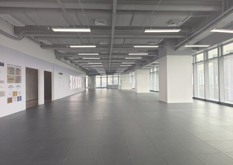 龙岗李朗东久创新产业园500平方精装修办公室出租大小分租8