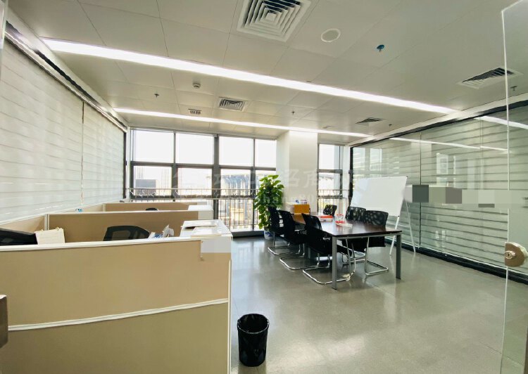 南山科技园新出证层办公室1300平大小可以分租租金50起7