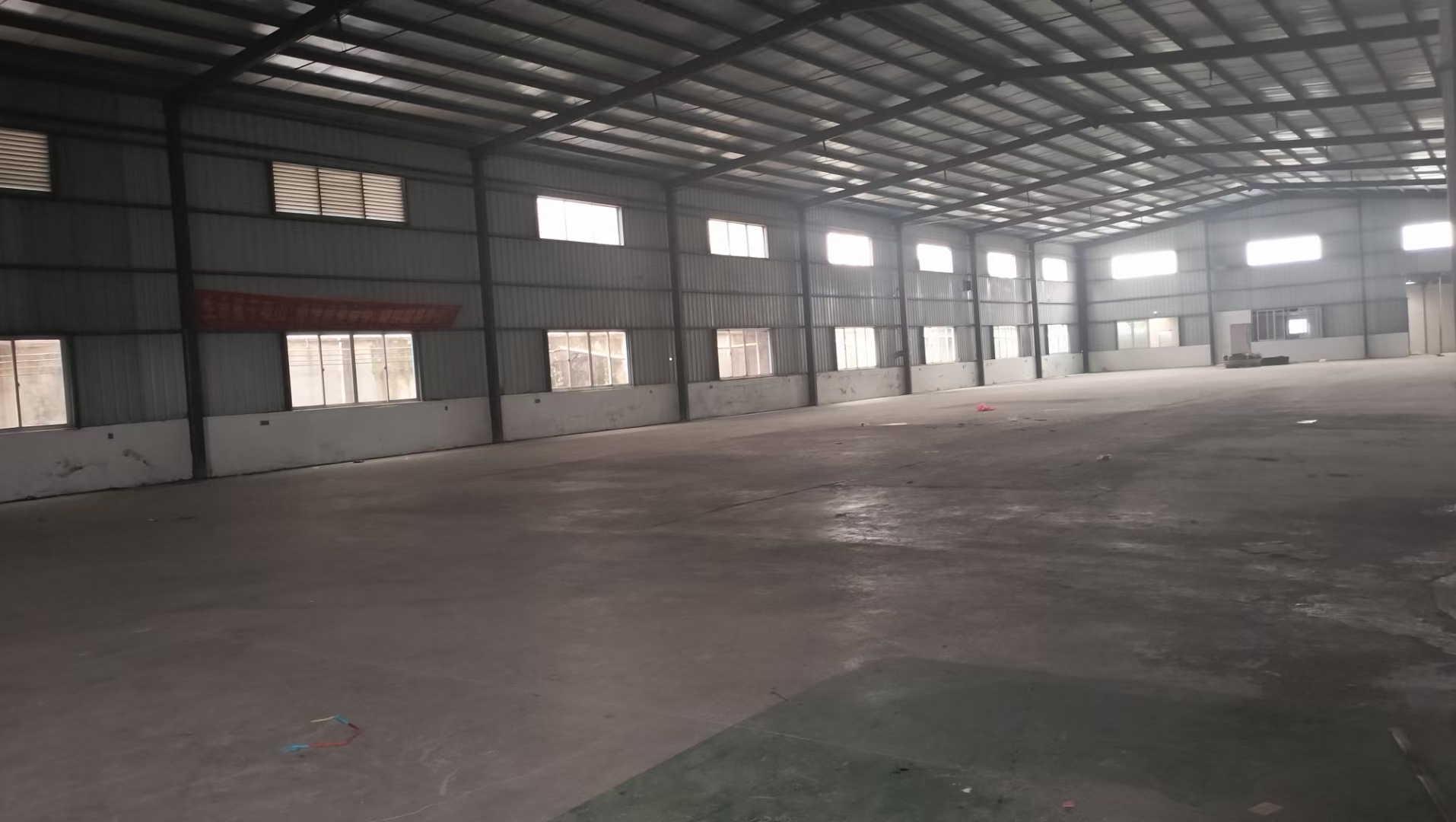 惠州马安镇新乐新出单一层钢构厂房仓库出租。