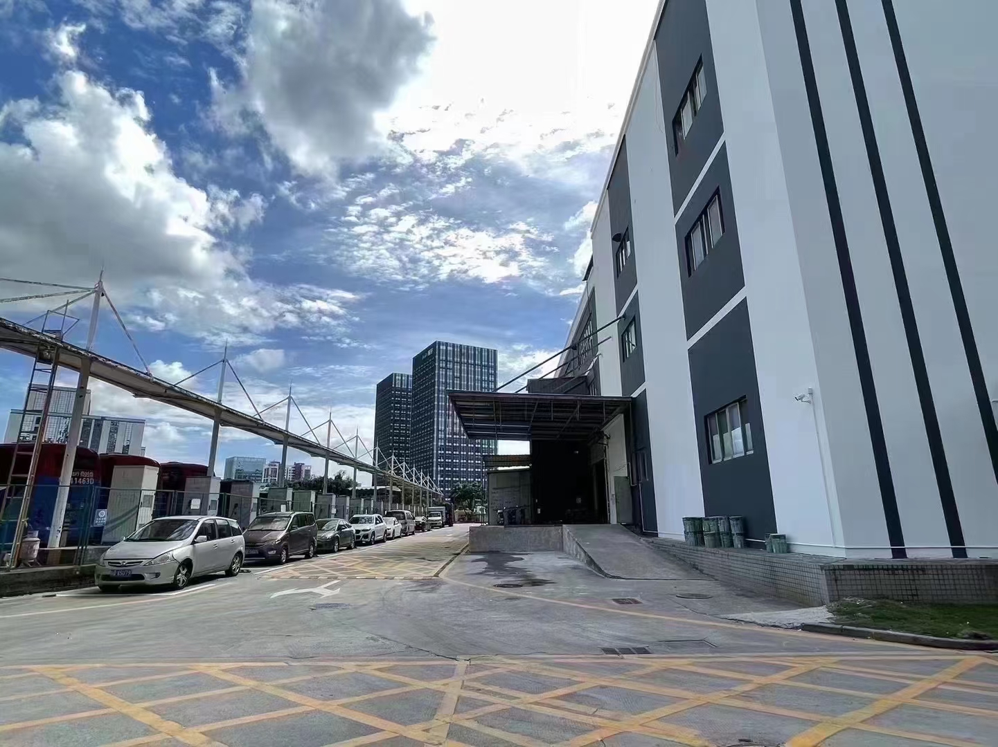 观澜高新园区厂房仓库出租三楼面积1780平分组，层高4.6米