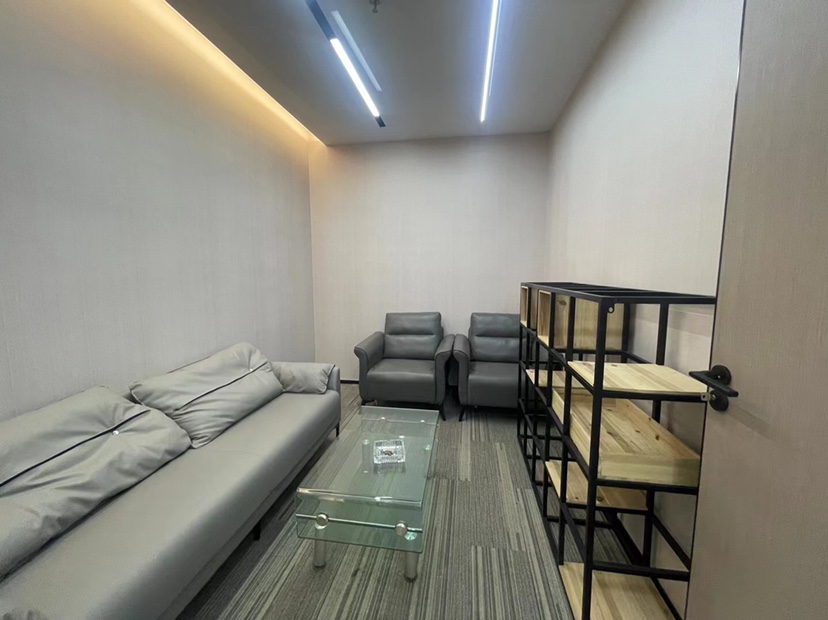 龙华清湖300平4+1格局精装写字楼，带家私空调可拎包办公