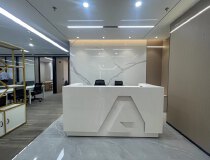 龙华清湖300平4+1格局精装写字楼，带家私空调可拎包办公。