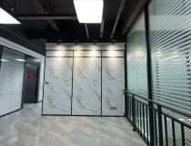 福永地铁口全新装修办公室3+1格局户型方正，采光好可配家