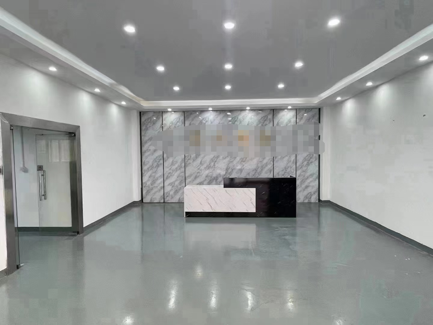福永会展中心新出精装修一楼厂房680平方写字楼仓库厂房出租