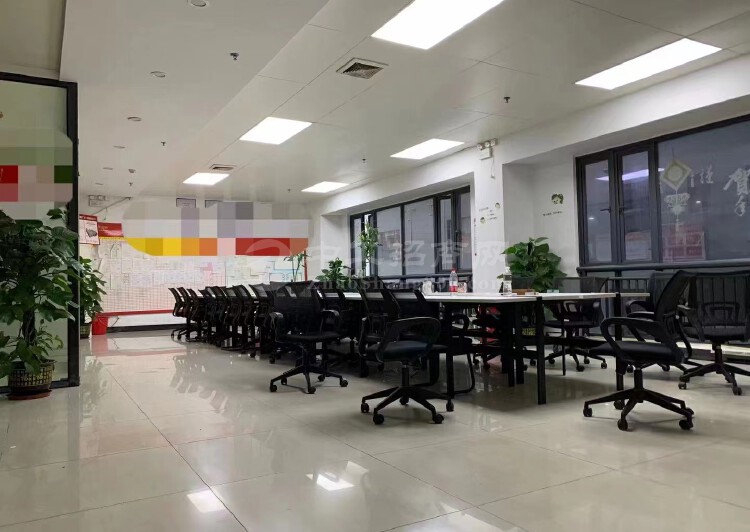东莞市东城街道办公室写字楼出租最小10平方可办公可注册。4