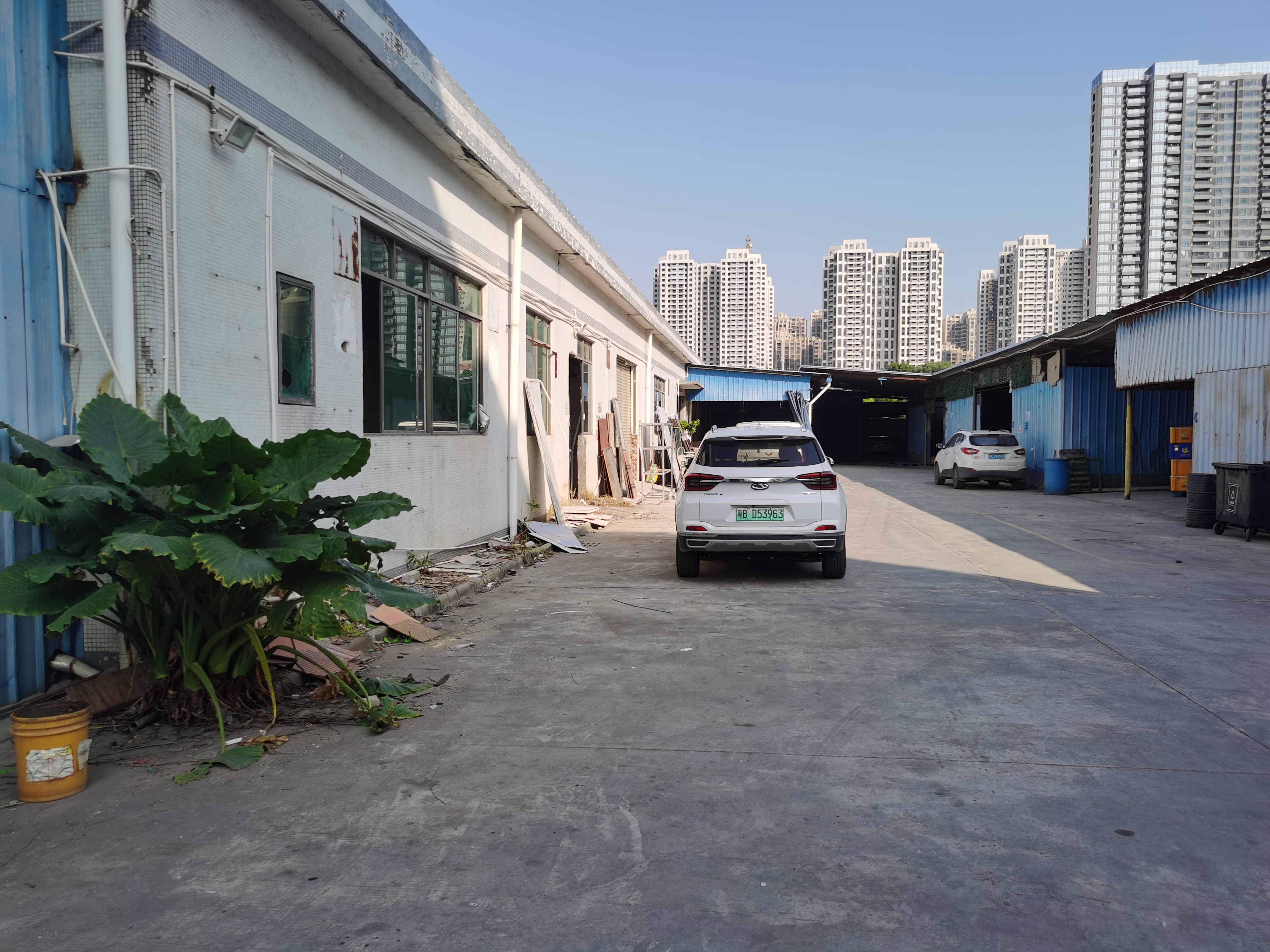 仲恺惠环一楼钢结构厂房仓库出租可分租滴水8米，可办环评。