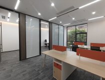 平湖华南城地铁口168平3+1格局现成办公室装修拎包入驻出租