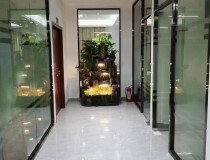 深圳市公明新出楼上2500平办公室精装修，水电到位带无尘车间