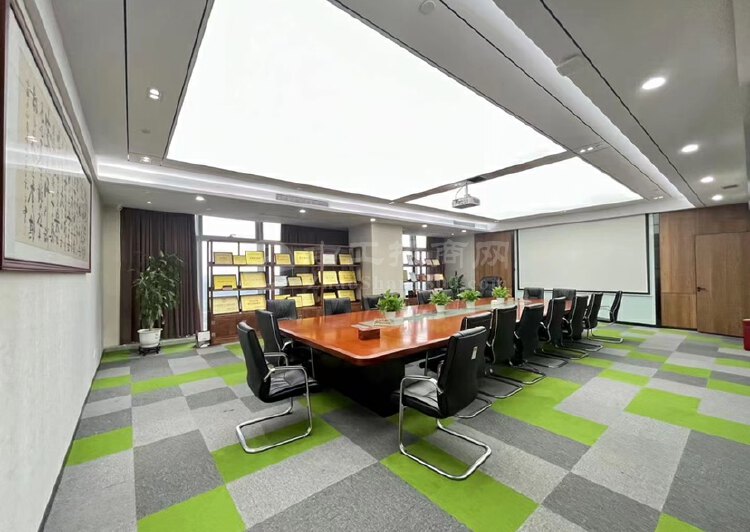 深圳北龙光玖钻整层1500平精装带家私红本写字楼办公室出租2