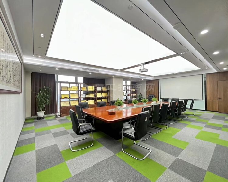 深圳北龙光玖钻整层1500平精装带家私红本写字楼办公室出租