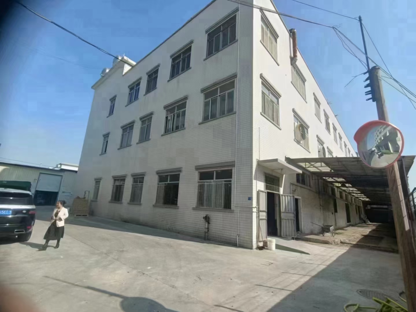 虎门原房东厂房出租，6500平方，独门独院，带注塑