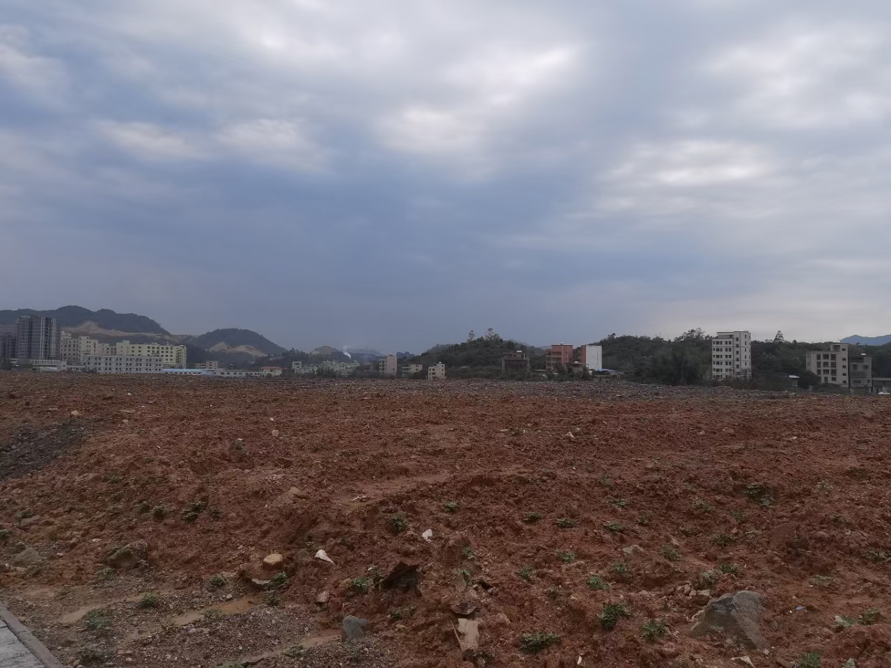 惠阳区红本工业用地1000亩出售，每平方20001