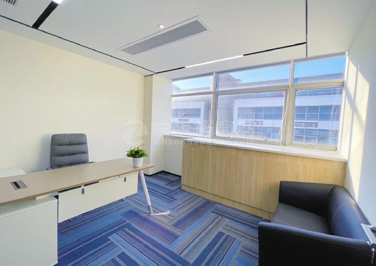 南山深圳软件园，稀缺小户型办公室98平，装修漂亮，园林式办公4