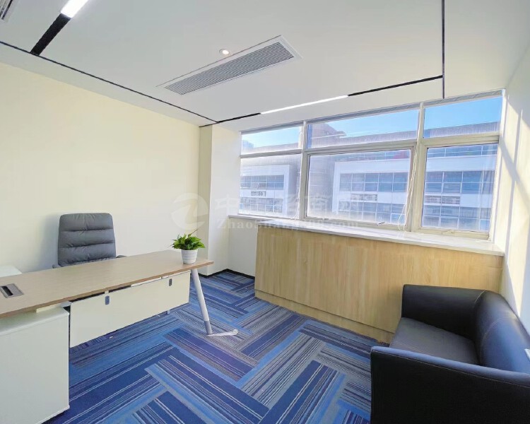 南山深圳软件园，稀缺小户型办公室98平，装修漂亮，园林式办公