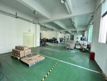 沙井新桥独院厂房900平全新地坪漆精装修办公室适合电子SMT