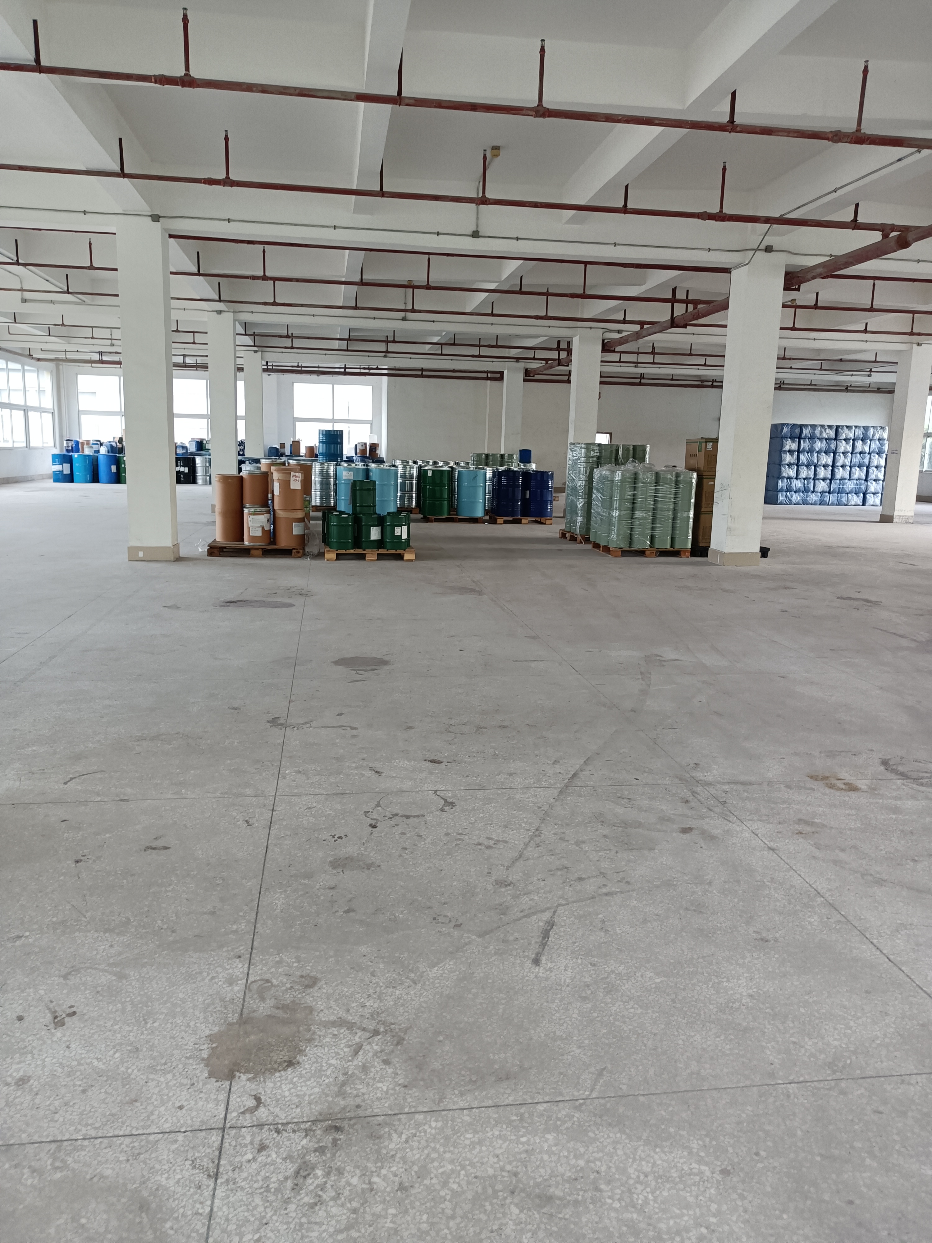 黄埔区化工厂房出租、仓库出租，面积1200平方，可分租