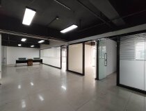 平湖辅城坳286平米4+1格局现成办公室装修出租，拎包入驻
