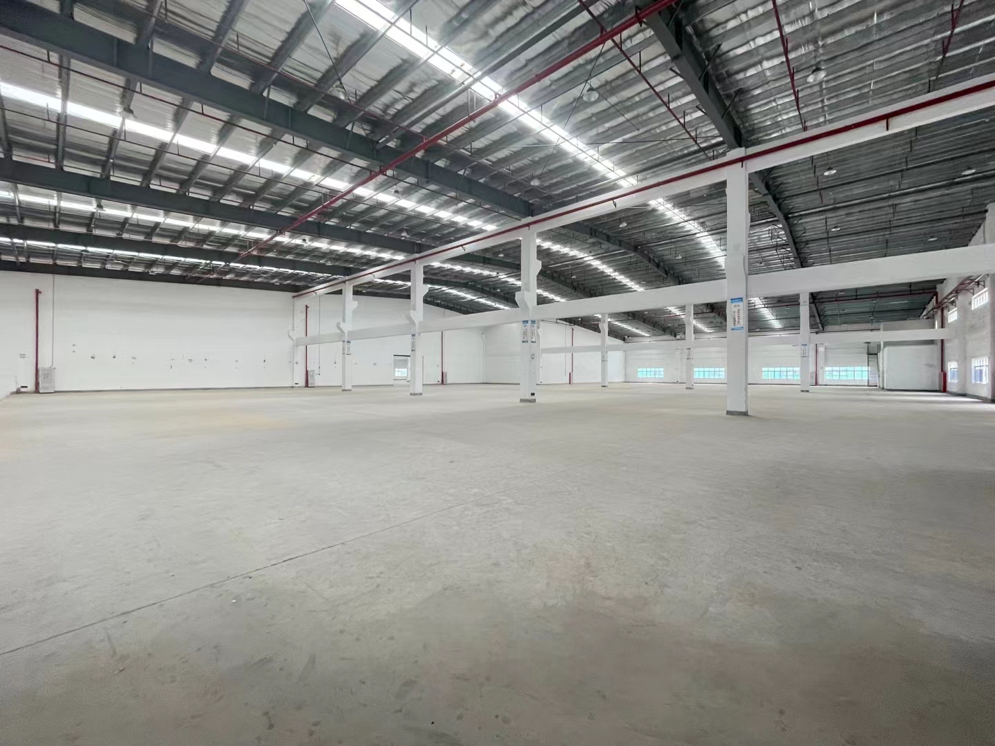 惠东原房东独院单一层钢构厂房仓库3160平方出租，可分租。