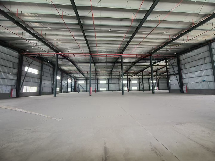 西乡全新标准物流仓库5400平米，有卸货平台