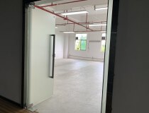 黄埔区科学城新出楼上精装标准小面积厂房302平出租！
