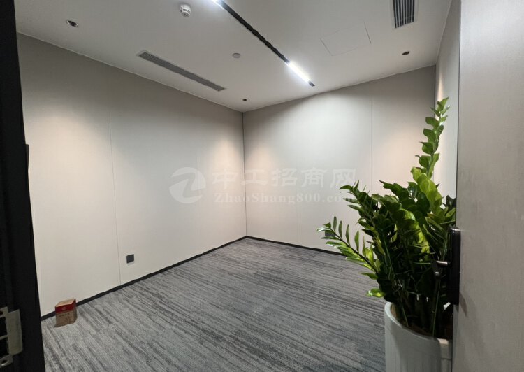 南山华侨城大厦300平5+1格局带家私空调拎包入驻。。5