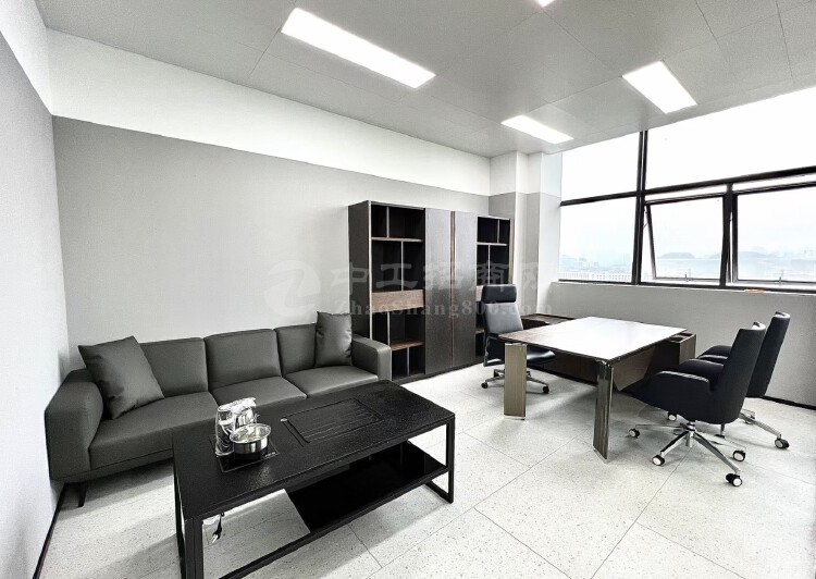 中山市翠亨新区精装写字楼办公室150平方出租，采光好配套齐全2