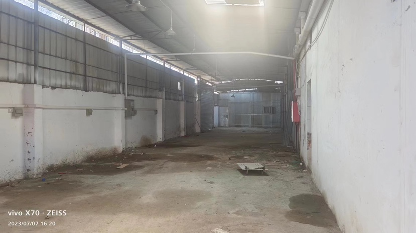 东城新出原房东1000平单一层铁皮厂房，可做仓库，资源回收等