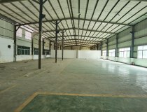 福城钢结构仓库出租2000平方，原房东层高8米，大小可分租