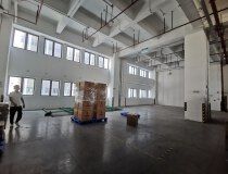 深圳市龙岗区布吉李朗厂房出租价格便宜层高7.2米升降卸货平台