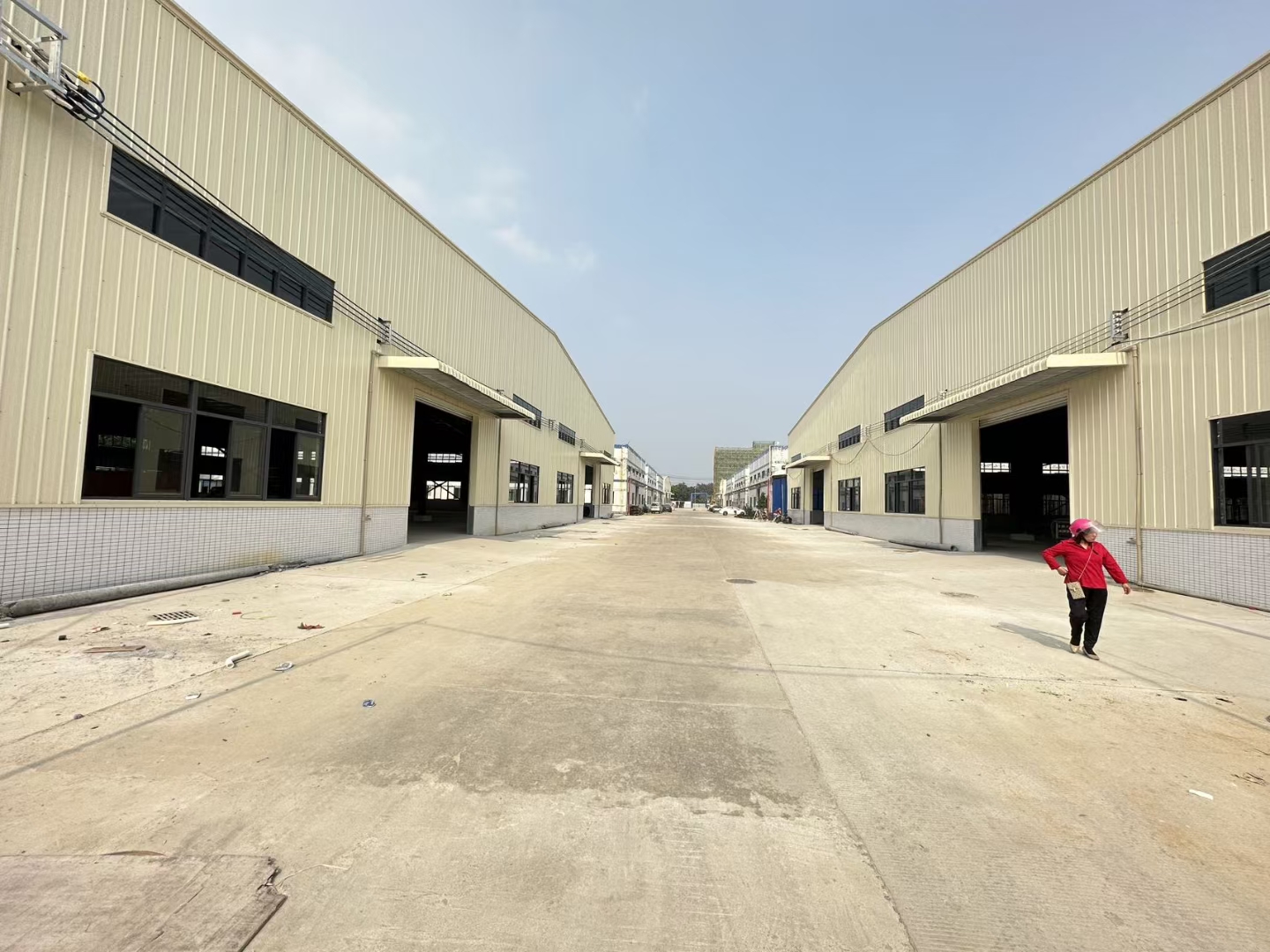 佛山三水区西南30000㎡全新钢结构，厂房仓库大小好分租。