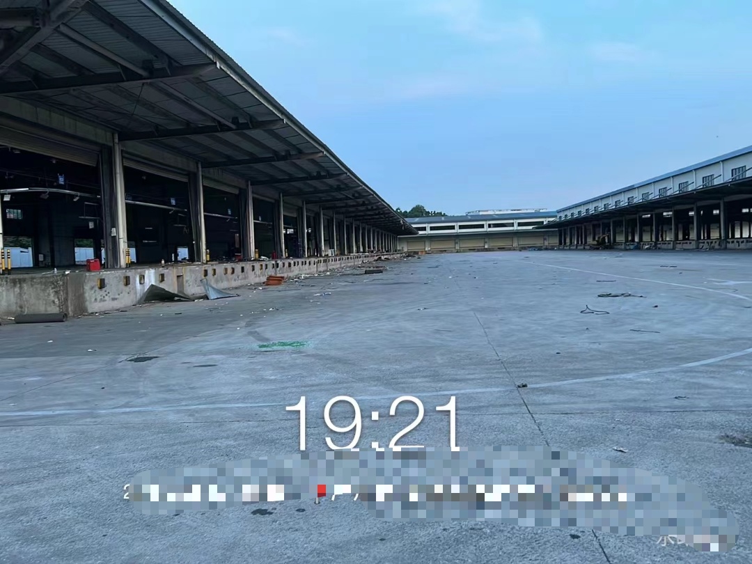 台仓库，所有证件齐全，丙二类消防合同到2027年底，广州市