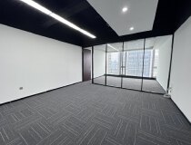 平湖华南城地铁口甲级写字楼112平精装办公室出租采光通透