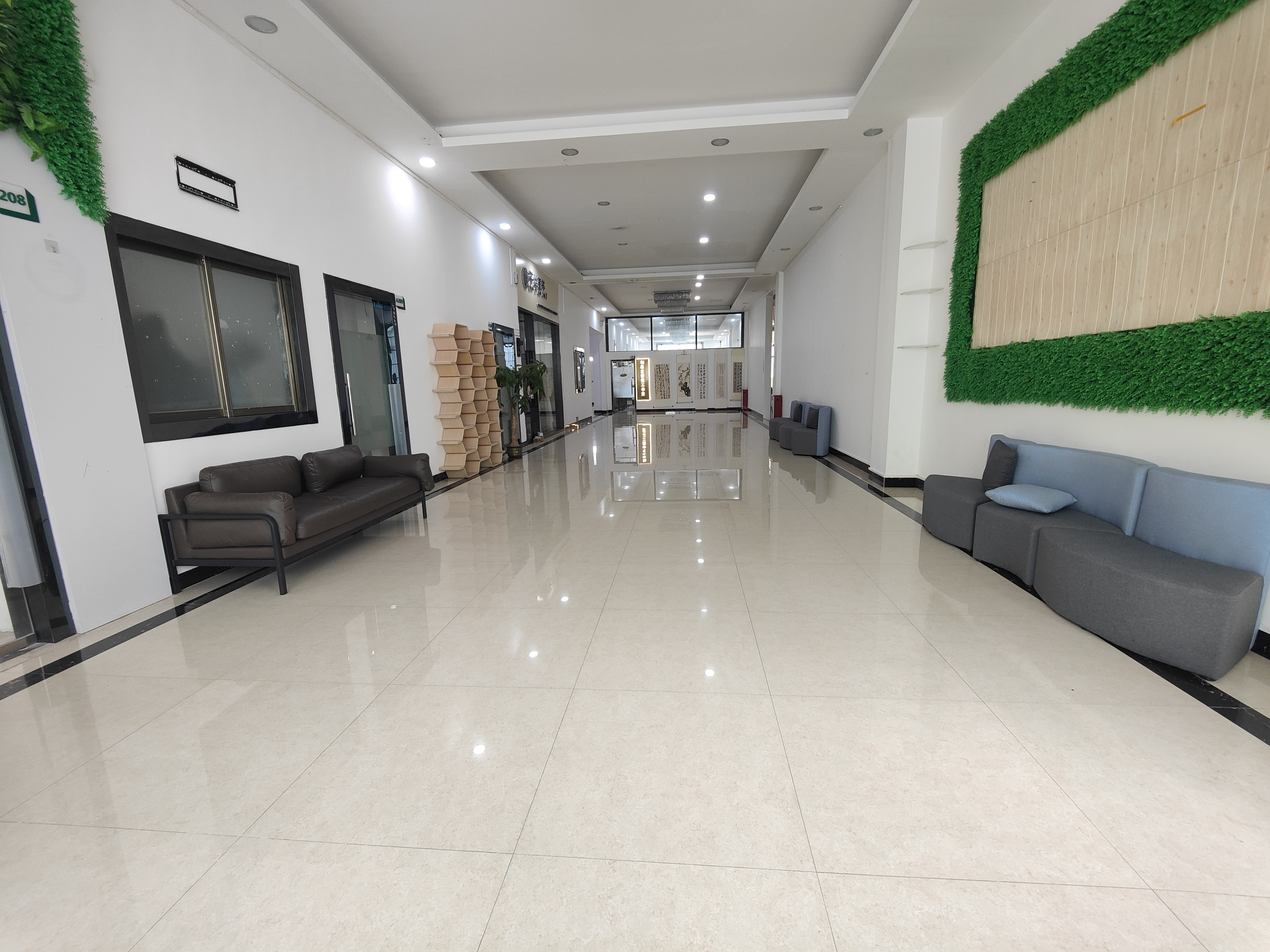天河区黄村地铁站新出350平方精装修带家具办公室，可以分租