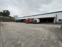 西丽带卸货平台4500平米标准仓库出租