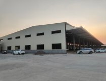 大岗工业区钢构厂房出租5900平米，可分租，近高速，空地大。