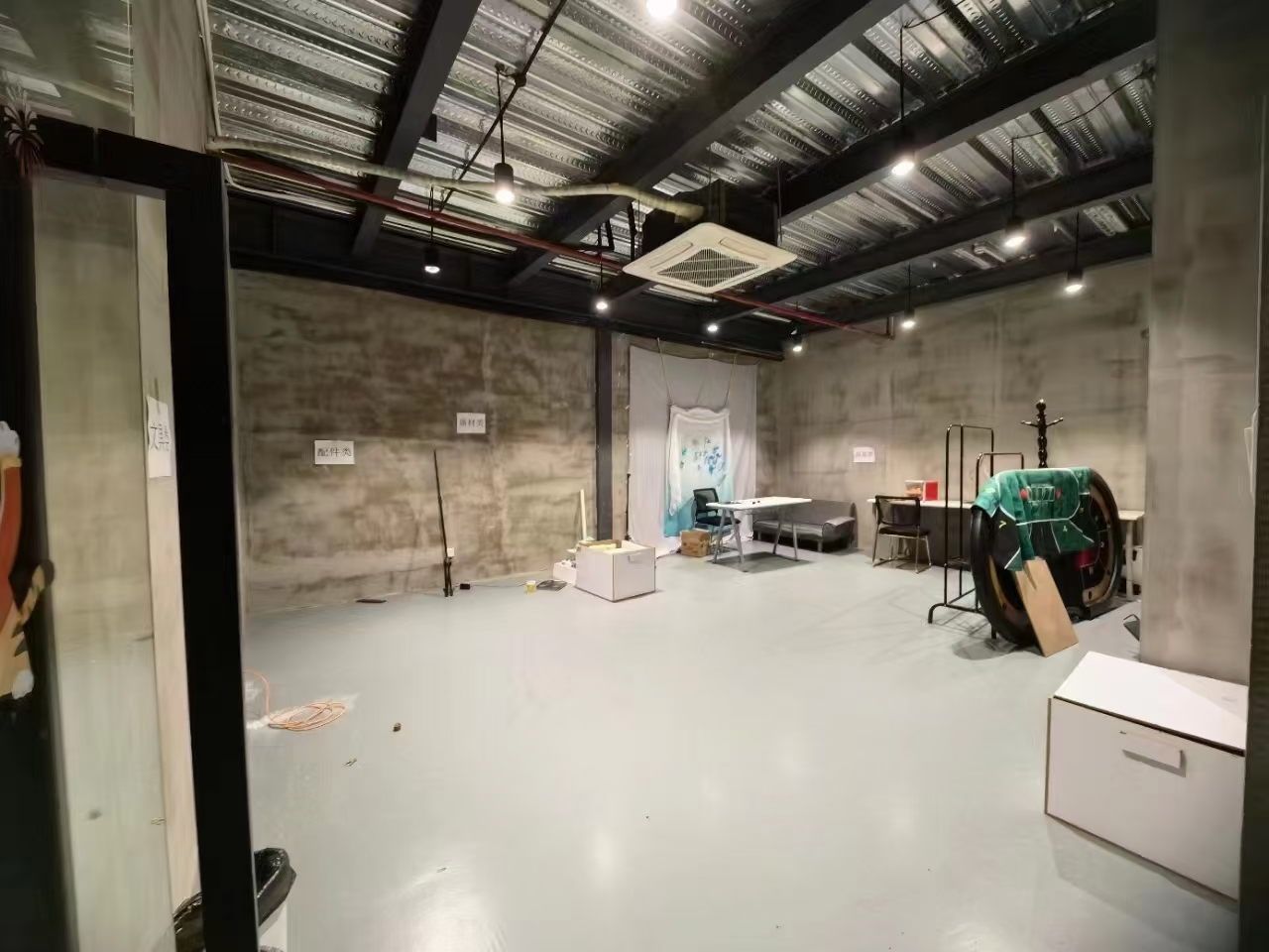 海珠区大塘地铁口豪华精装修办公室430平，带摄影棚办公室，