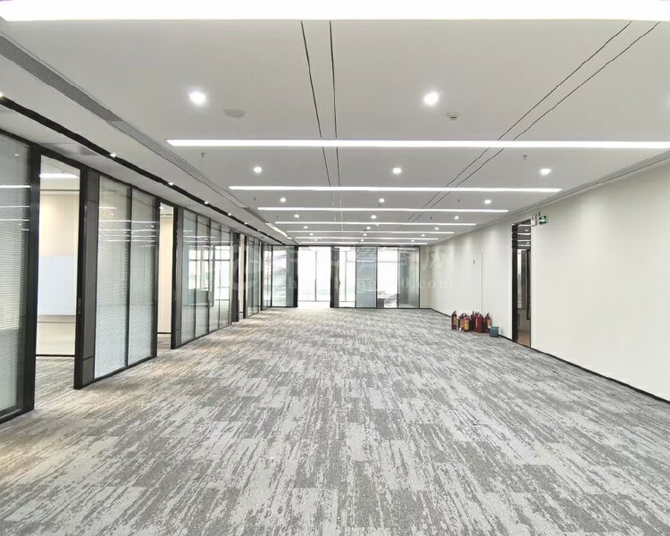 宝安中心1000平写字楼出租豪华装修可看海适合企业总部