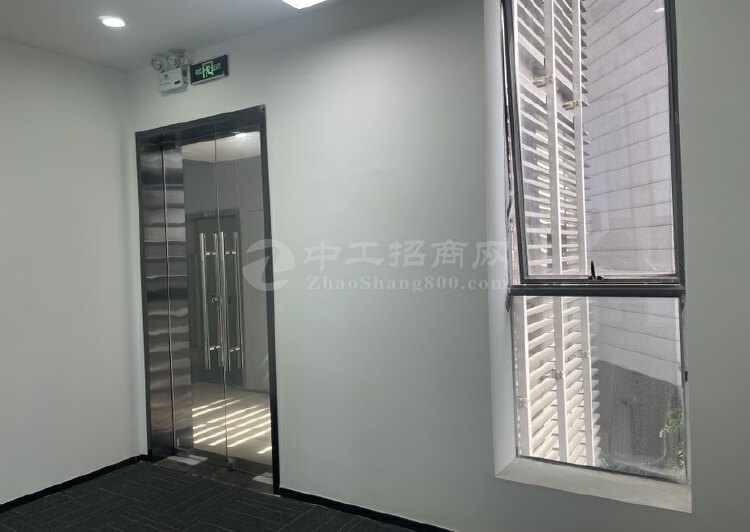 深圳龙岗甲级写字楼办公室出租，精装带红本6