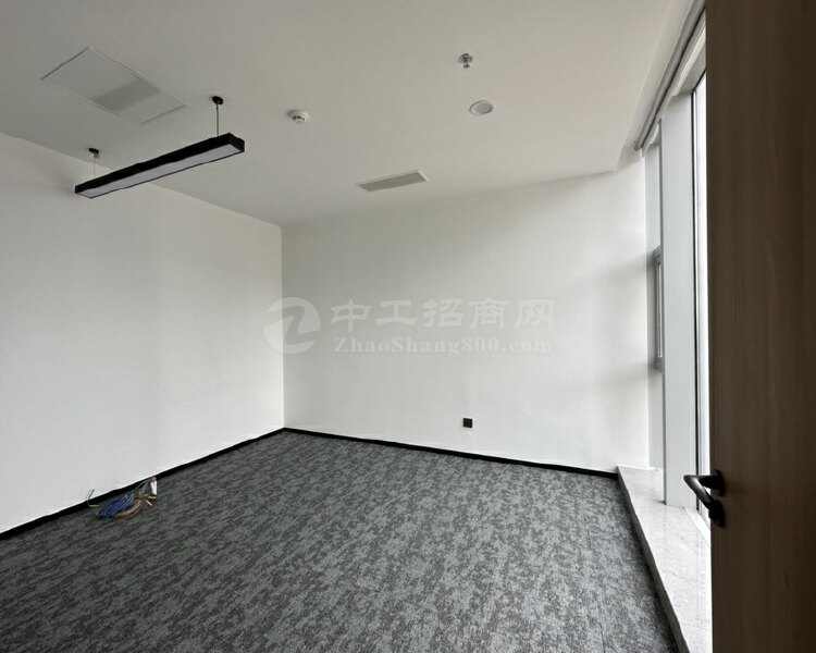 深圳福田中心区会展中心地铁口300平红本写字楼精装办公室出售