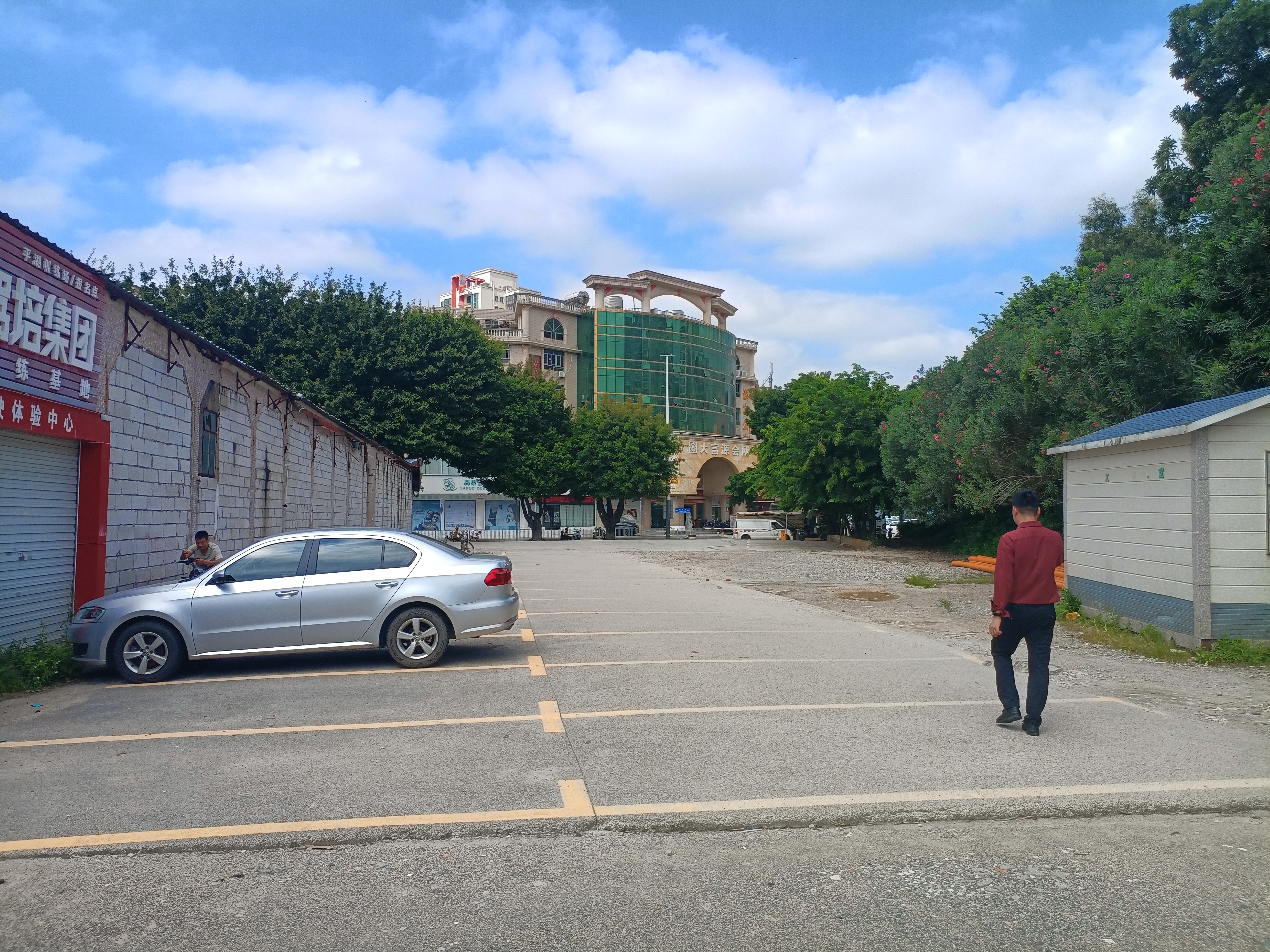 深圳龙岗平湖空地已硬化出租2