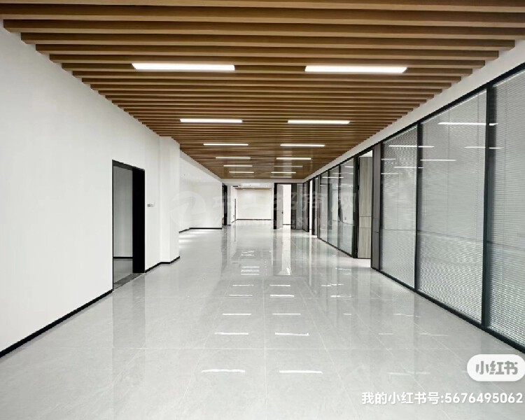 福永塘尾地铁口附近甲级写字楼500平大小分租高使用率装修好