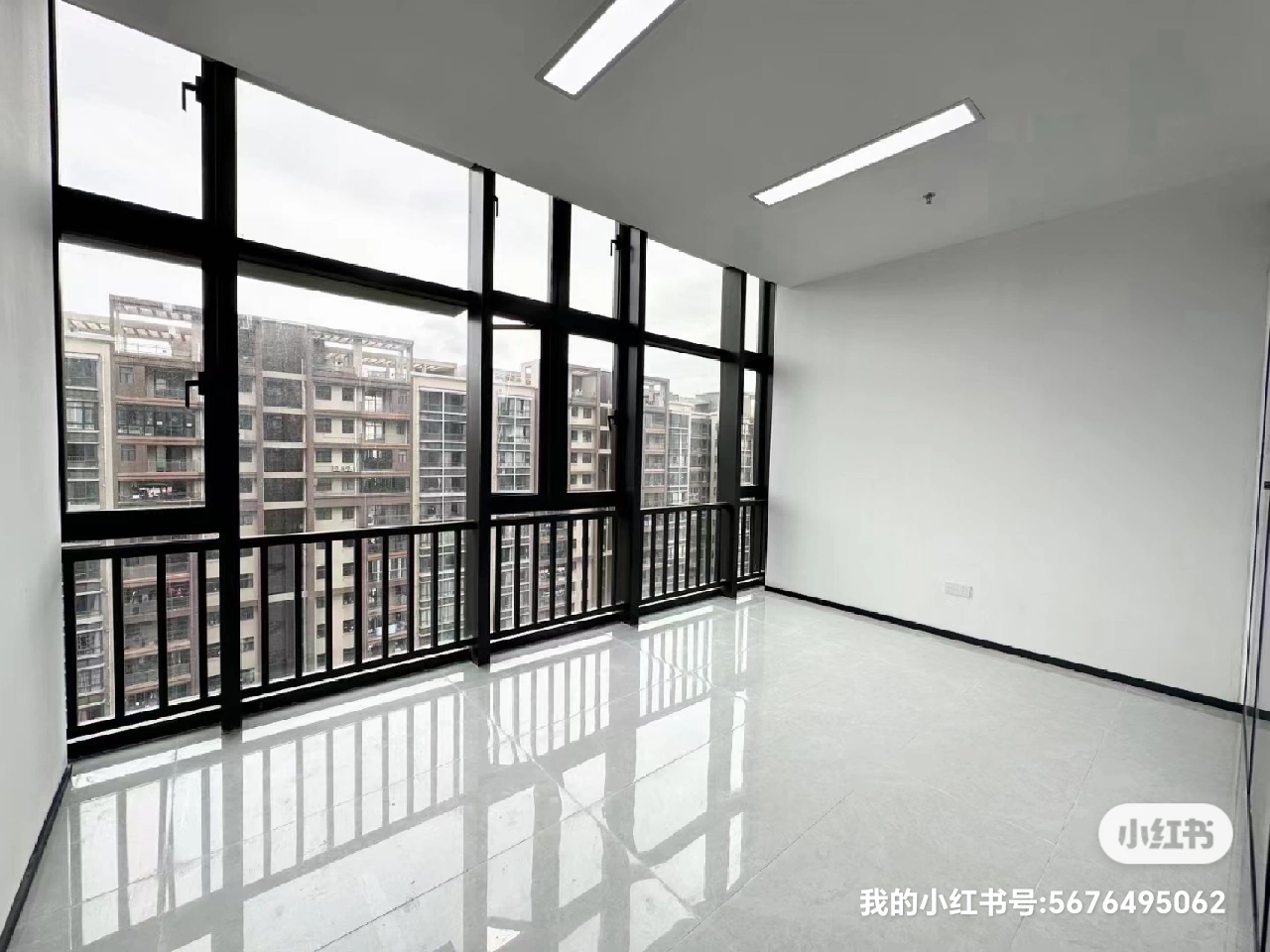 福永塘尾地铁口附近甲级写字楼500平大小分租高使用率装修好