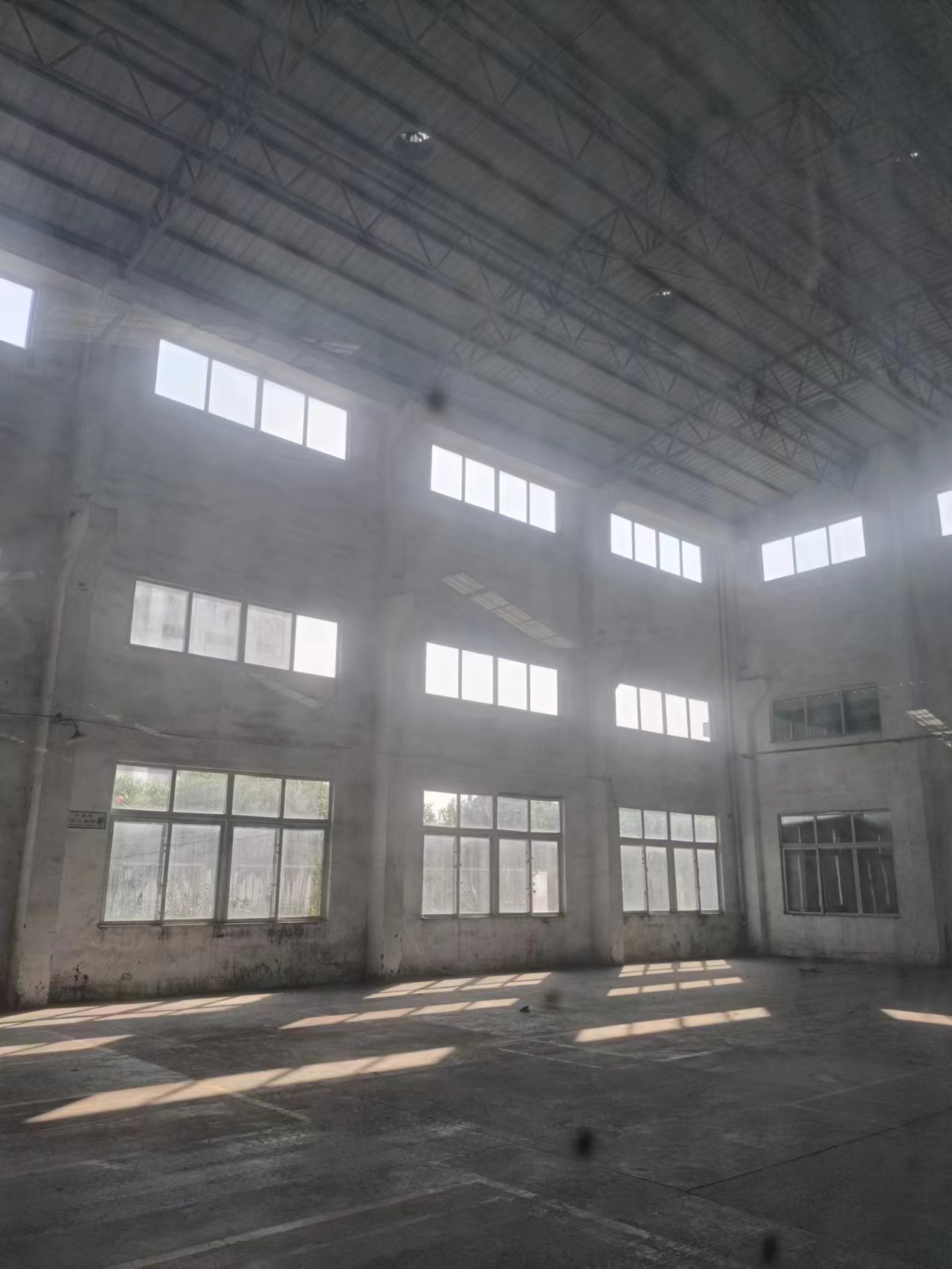 南庄新出单一层厂房仓库，滴水15米，大托头随便进出方便。