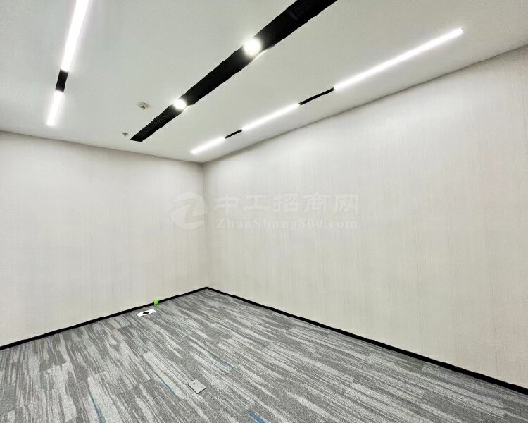深大地铁口超甲级写字楼精装办公室205平带全套家私户型方正