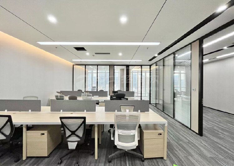深大地铁口超甲级写字楼精装办公室205平带全套家私户型方正2