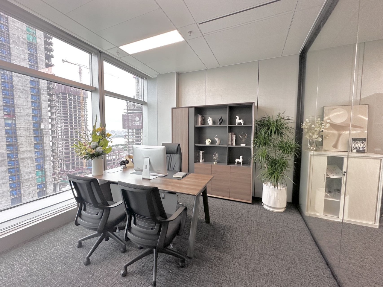 南山红树湾地铁口总部基地新出280平超甲级写字楼办公室出租