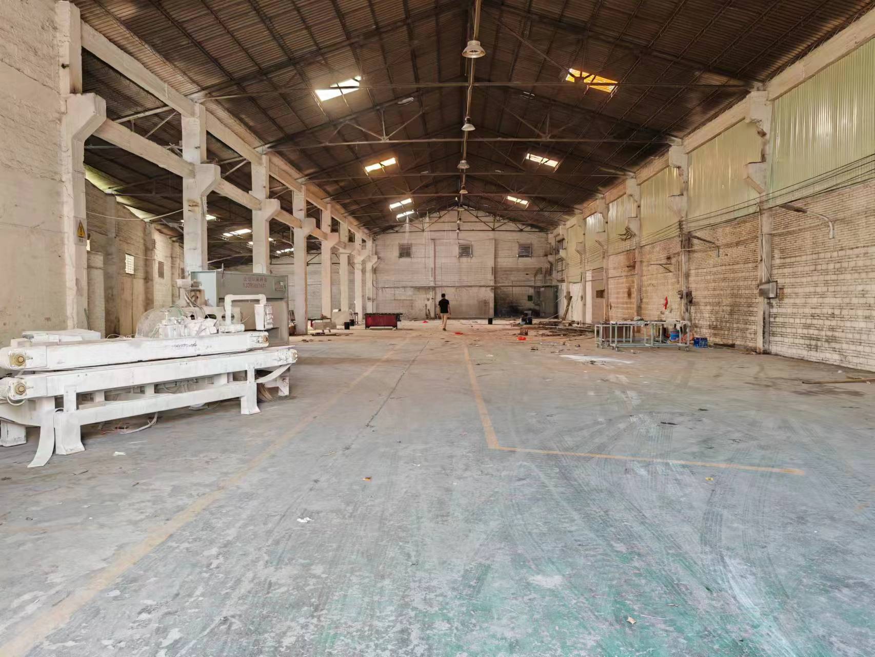南庄永丰工业区新出单一层独门独院厂房仓库，价格超便宜。
