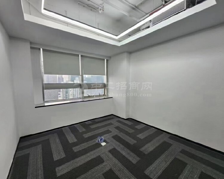 龙华深圳北站旁286平精装带家私办公室出租