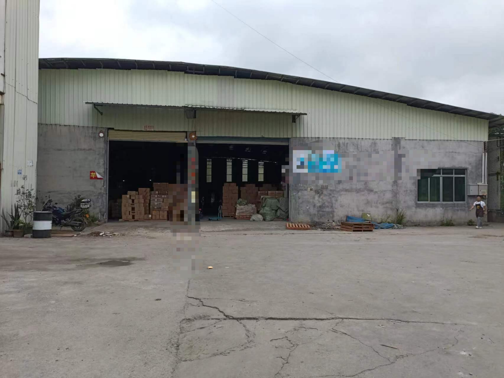 鹤龙街道黄边村独门独院单一层厂房，合适物流仓库配送小加工。