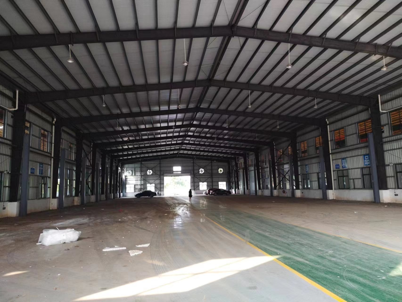 南庄吉利工业园区附近最新出单一层厂房仓库，离高速路口近
